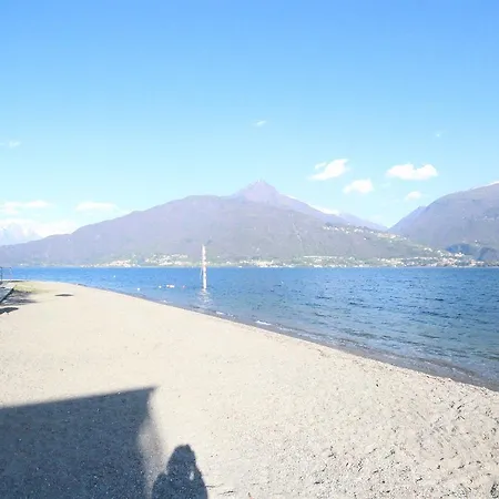 White House * Cremia