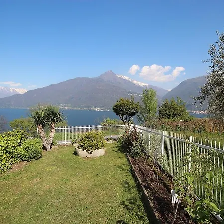 White House Holiday home Cremia