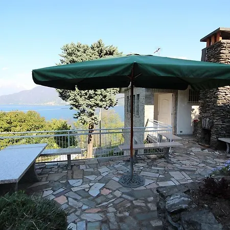 White House Holiday home Cremia